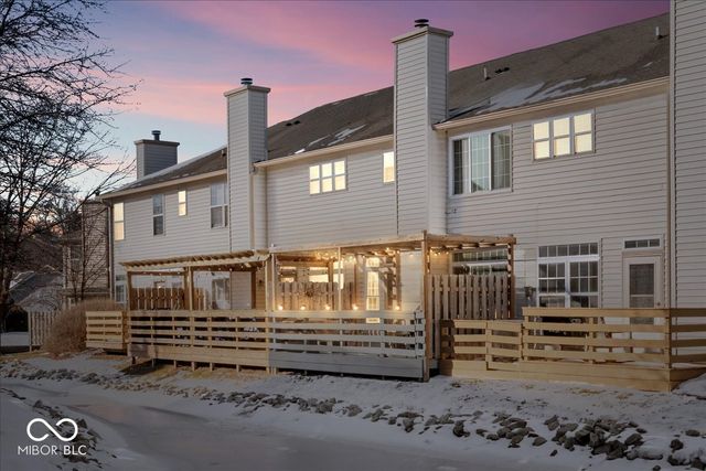 8006 Windham Lake Way 35, Indianapolis, IN 46214