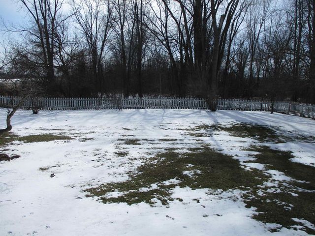 10520 E Garrison Rd Road, Durand, MI 48429