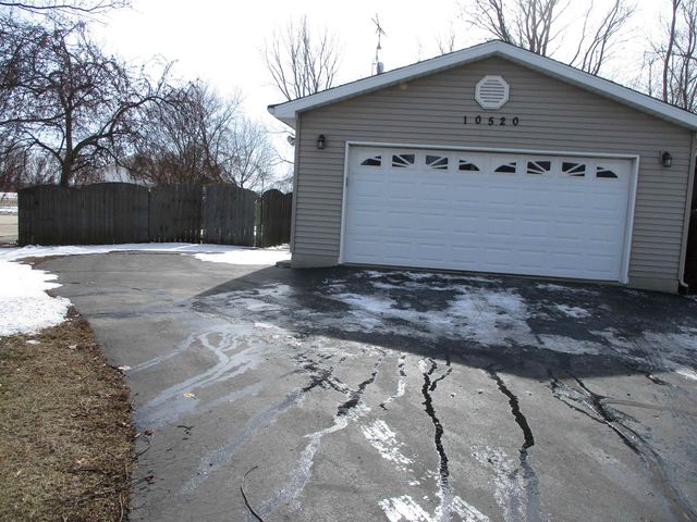 10520 E Garrison Rd Road, Durand, MI 48429