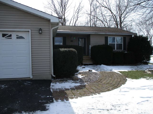 10520 E Garrison Rd Road, Durand, MI 48429