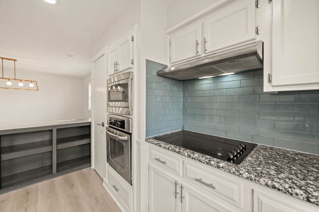 2105 Inverness Drive, Arlington, TX 76012