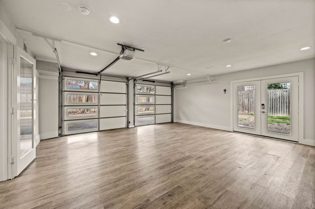2105 Inverness Drive, Arlington, TX 76012