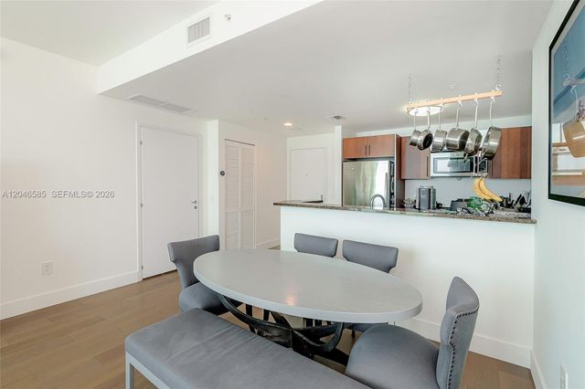 300 S Biscayne Boulevard T2612, Miami, FL 33131
