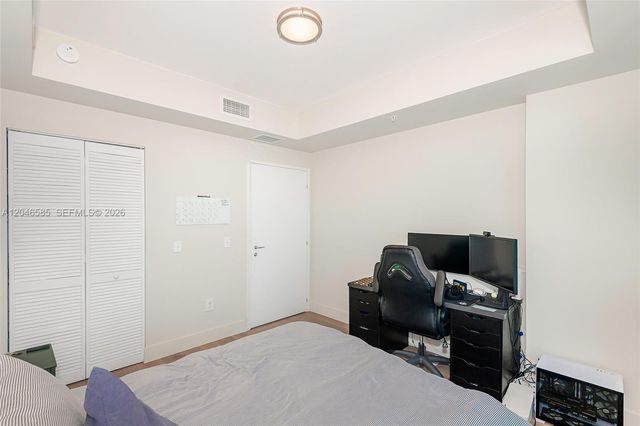 300 S Biscayne Boulevard T2612, Miami, FL 33131
