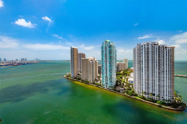 300 S Biscayne Boulevard T2612, Miami, FL 33131