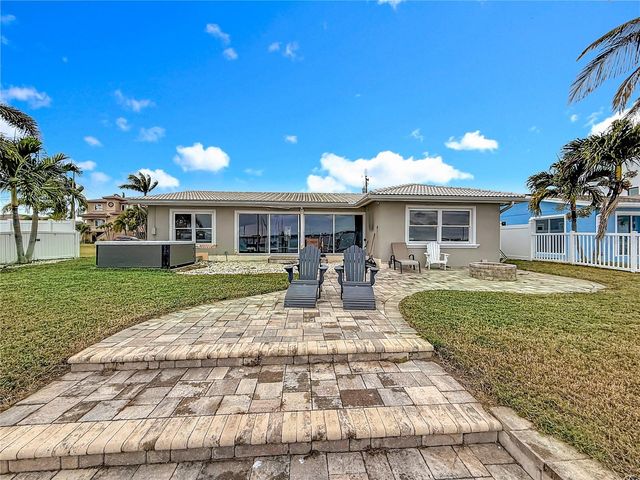 533 JOHNS PASS AVENUE, Madeira Beach, FL 33708