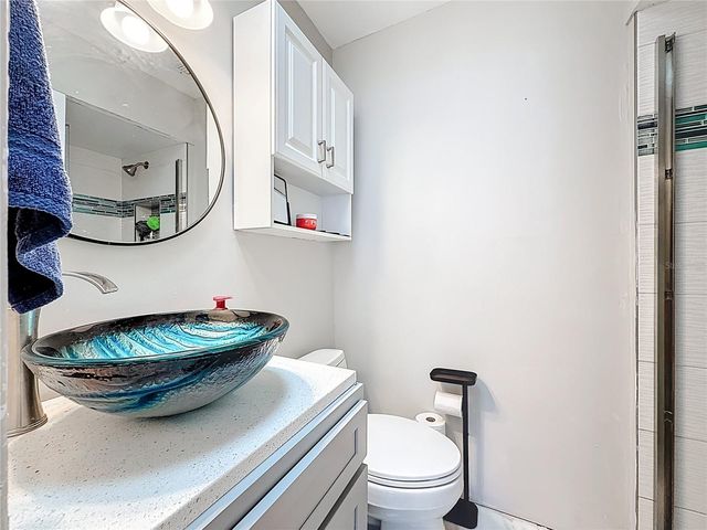 533 JOHNS PASS AVENUE, Madeira Beach, FL 33708