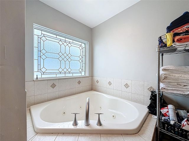 533 JOHNS PASS AVENUE, Madeira Beach, FL 33708