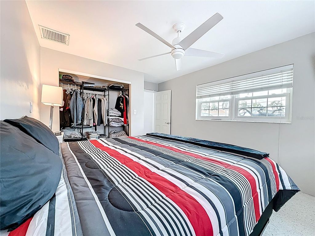 Image 34 of property listing at 533 JOHNS PASS AVENUE, Madeira Beach, FL 33708