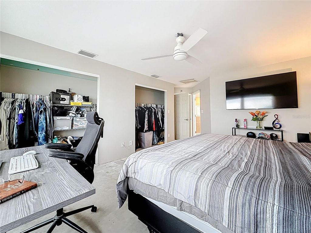 Image 44 of property listing at 533 JOHNS PASS AVENUE, Madeira Beach, FL 33708