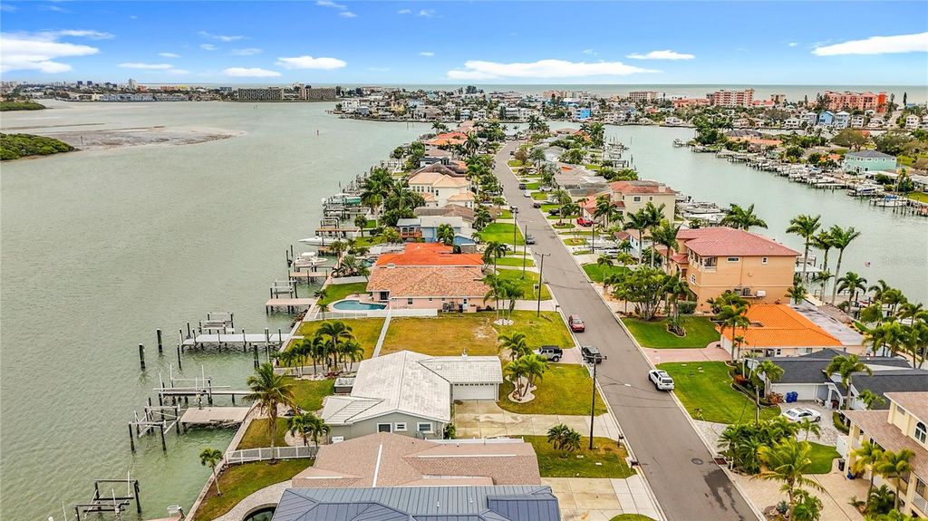 Image 58 of property listing at 533 JOHNS PASS AVENUE, Madeira Beach, FL 33708