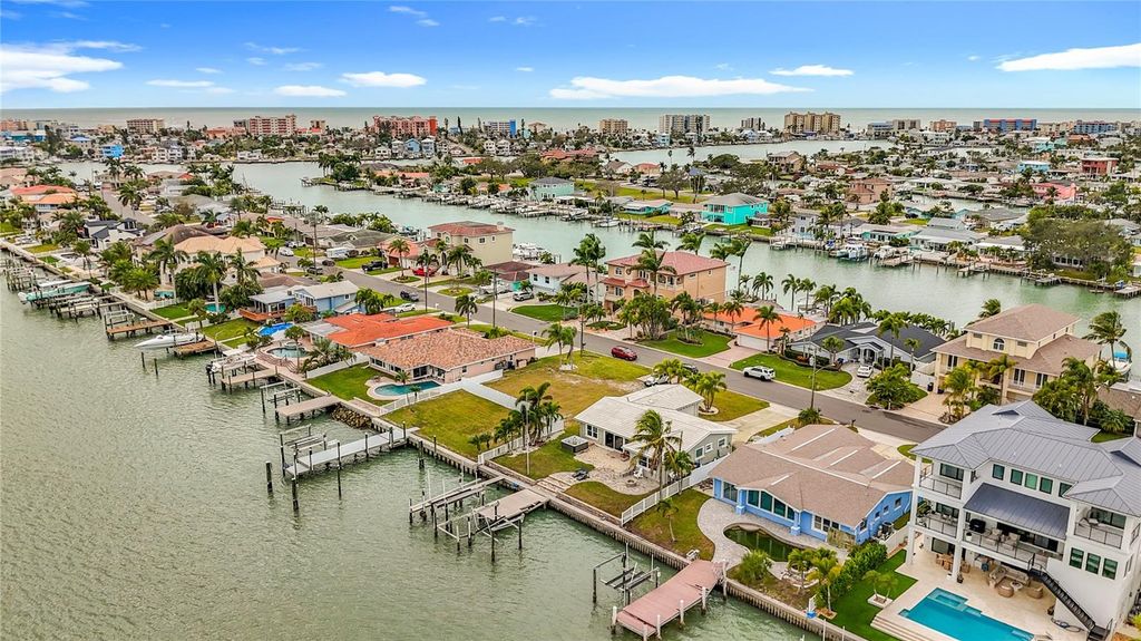 Image 59 of property listing at 533 JOHNS PASS AVENUE, Madeira Beach, FL 33708