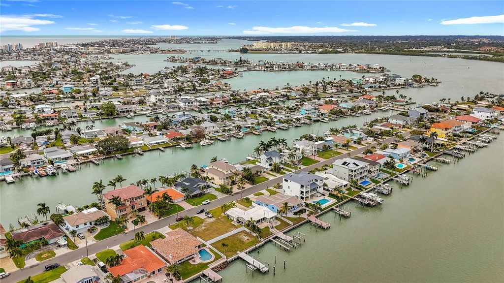 Image 64 of property listing at 533 JOHNS PASS AVENUE, Madeira Beach, FL 33708