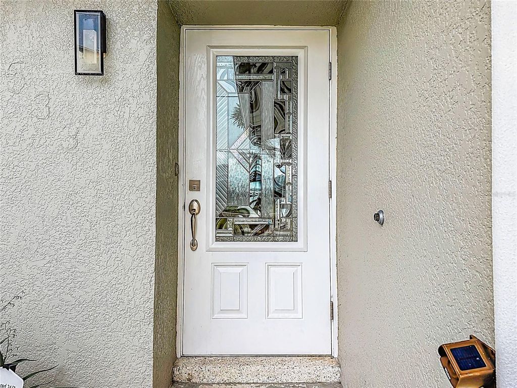 Image 9 of property listing at 533 JOHNS PASS AVENUE, Madeira Beach, FL 33708