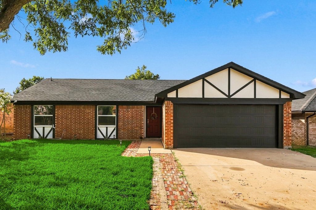 3113 Meadowmoor Street, Fort Worth, TX 76133 — photo 2