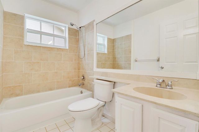 234 Moccasin Trail W, Jupiter, FL 33458