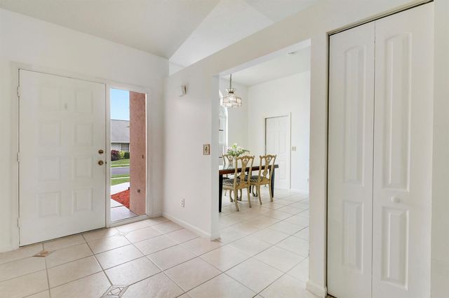 234 Moccasin Trail W, Jupiter, FL 33458