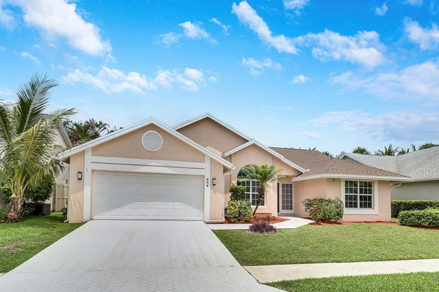 234 Moccasin Trail W, Jupiter, FL 33458