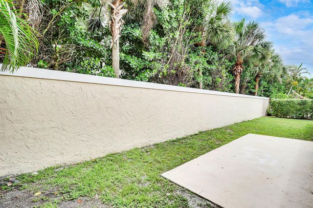 234 Moccasin Trail W, Jupiter, FL 33458