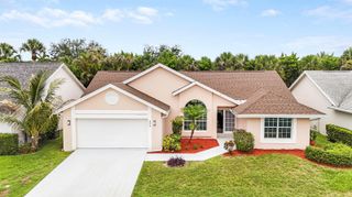 234 Moccasin Trail W, Jupiter, FL 33458