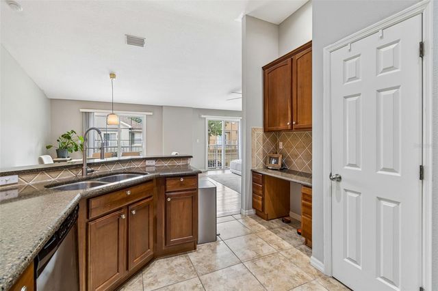 6734 BREEZY PALM DRIVE, Riverview, FL 33578