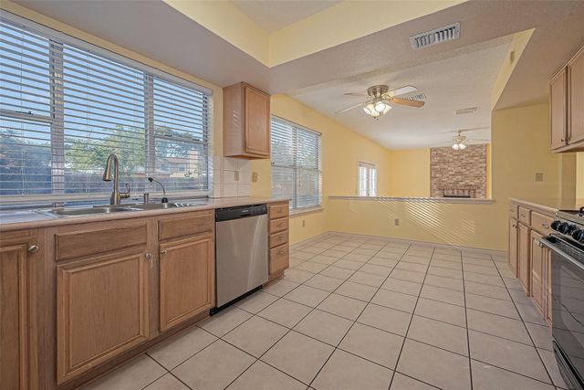 5127 Smokey River Drive, Katy, TX 77449