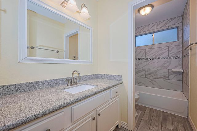 5127 Smokey River Drive, Katy, TX 77449