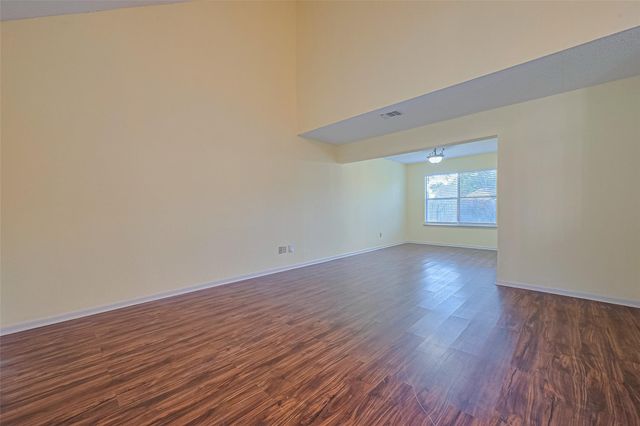 5127 Smokey River Drive, Katy, TX 77449
