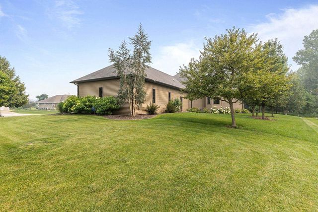 1835 PRESIDENTIAL DRIVE, Neenah, WI 54956