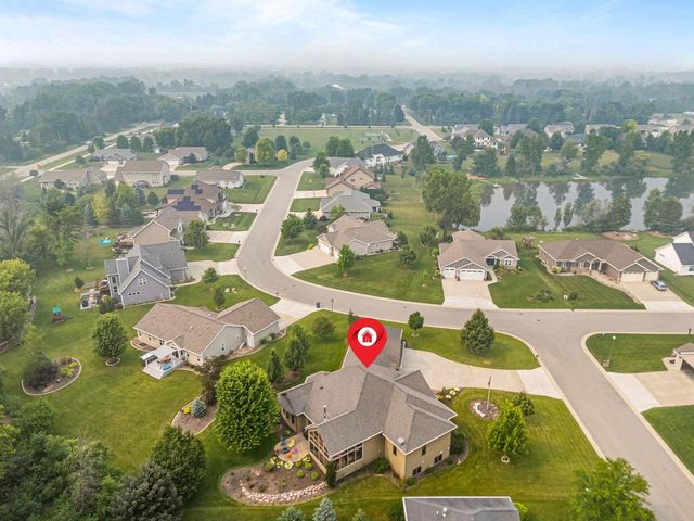 1835 PRESIDENTIAL DRIVE, Neenah, WI 54956