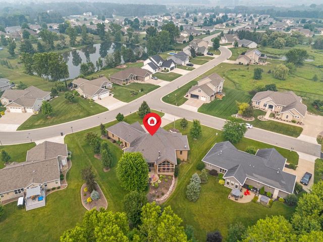 1835 PRESIDENTIAL DRIVE, Neenah, WI 54956