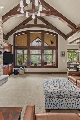 1835 PRESIDENTIAL DRIVE, Neenah, WI 54956
