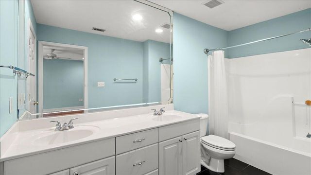 202 Jefferson Pl, Hattiesburg, MS 39402