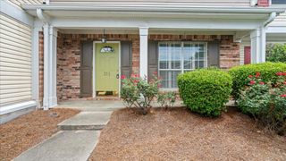 202 Jefferson Pl, Hattiesburg, MS 39402