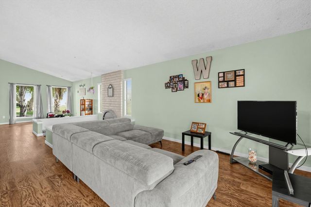 7905 Lichen Dr, Citrus Heights, CA 95621