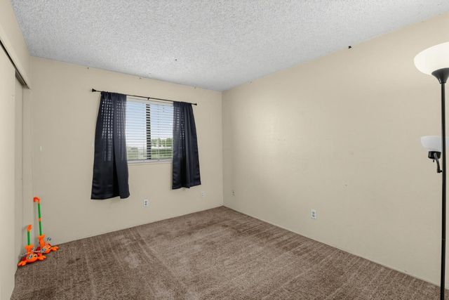 7905 Lichen Dr, Citrus Heights, CA 95621