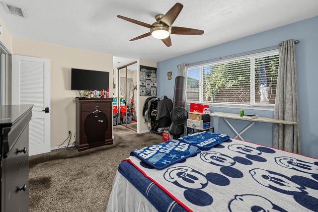 7905 Lichen Dr, Citrus Heights, CA 95621