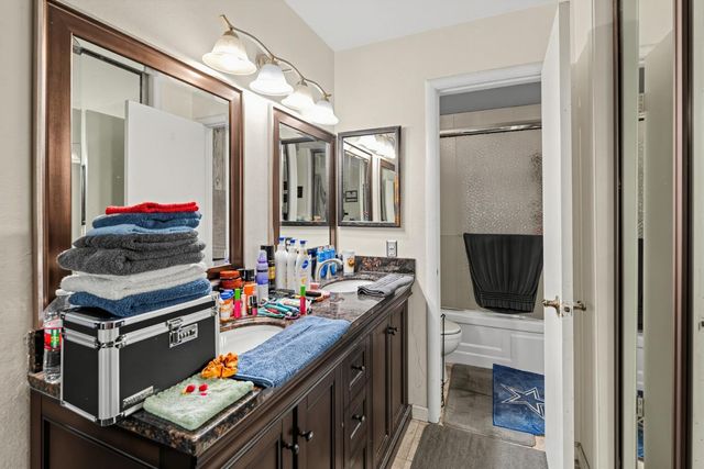 7905 Lichen Dr, Citrus Heights, CA 95621