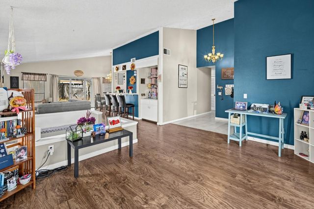 7905 Lichen Dr, Citrus Heights, CA 95621