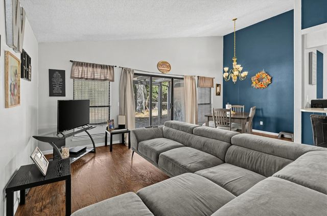 7905 Lichen Dr, Citrus Heights, CA 95621
