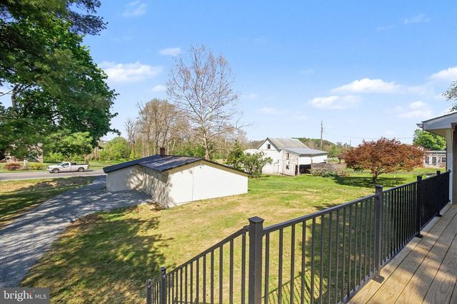 922 N OLD RD, Strasburg, PA 17579
