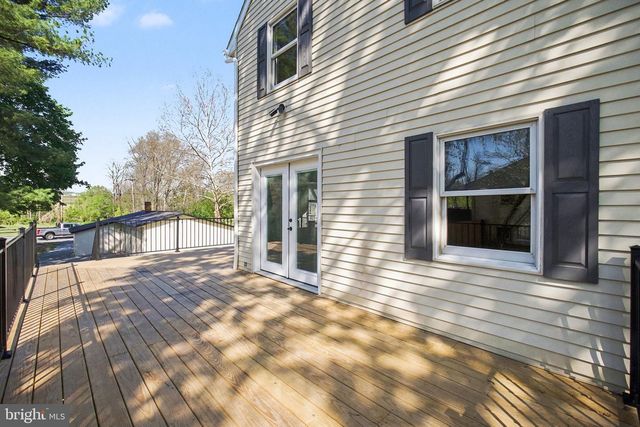 922 N OLD RD, Strasburg, PA 17579