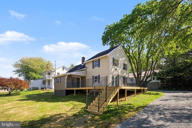 922 N OLD RD, Strasburg, PA 17579