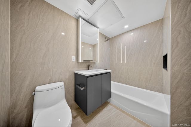 33-71 Prince Street 15J, Flushing, NY 11354