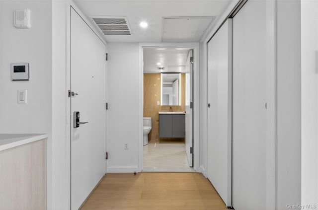33-71 Prince Street 15J, Flushing, NY 11354