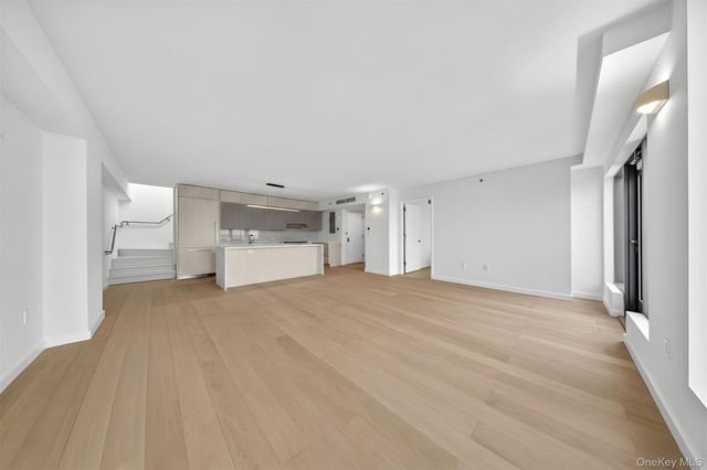 33-71 Prince Street 15J, Flushing, NY 11354