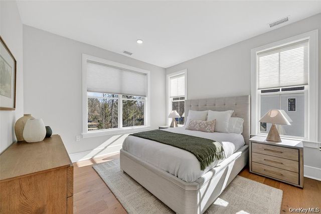 1816 Soundview Court, Yorktown Heights, NY 10598