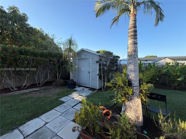 3245 Village Green Dr, Miami, FL 33175