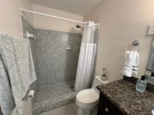 3245 Village Green Dr, Miami, FL 33175