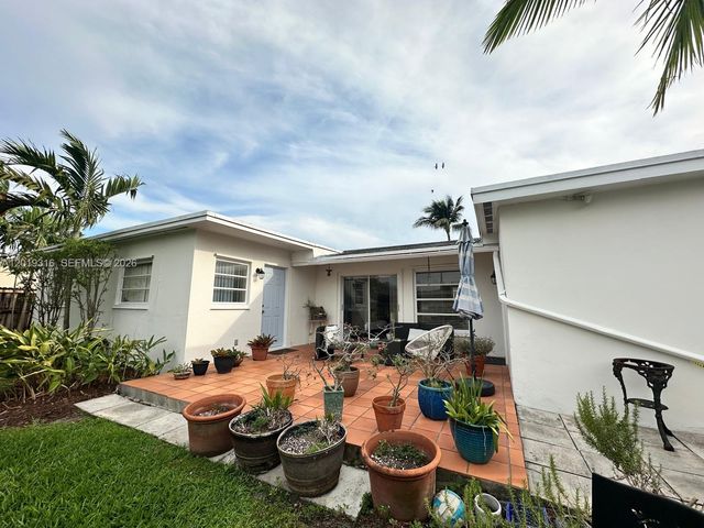 3245 Village Green Dr, Miami, FL 33175